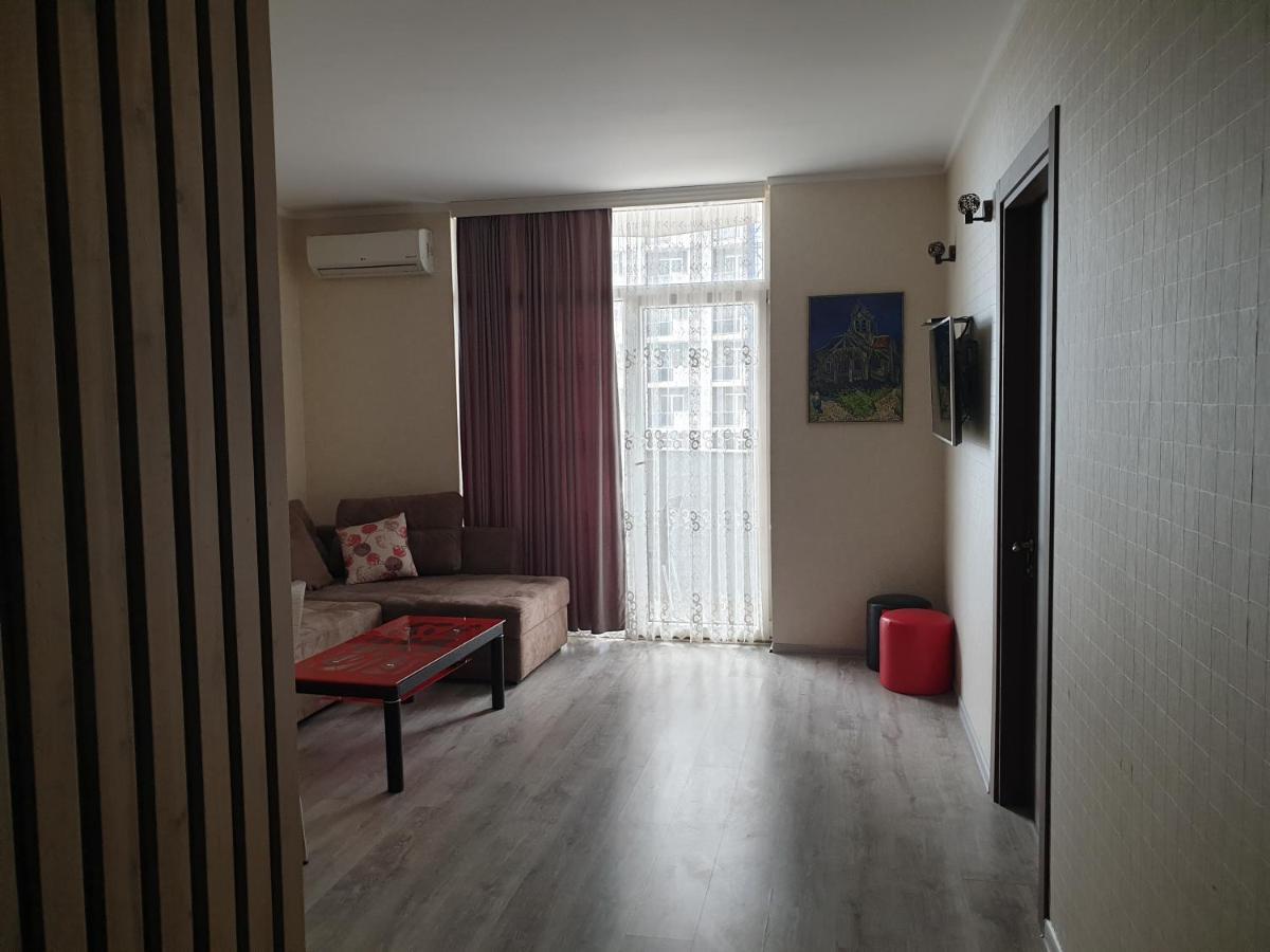 Lia'S Apartment In Orbi Batumi Luaran gambar